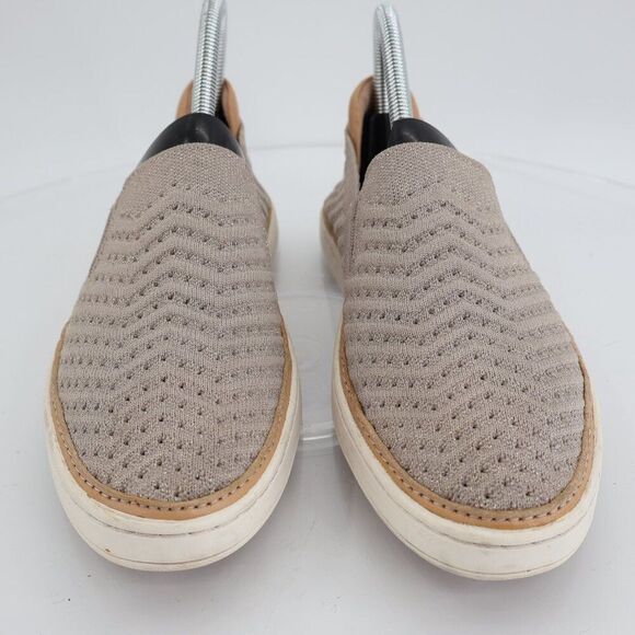 UGG Sammy Chevron Shoes Women's Size 7.5 Gray Slip On Casual Sneakers Flats - Picture 4 of 11
